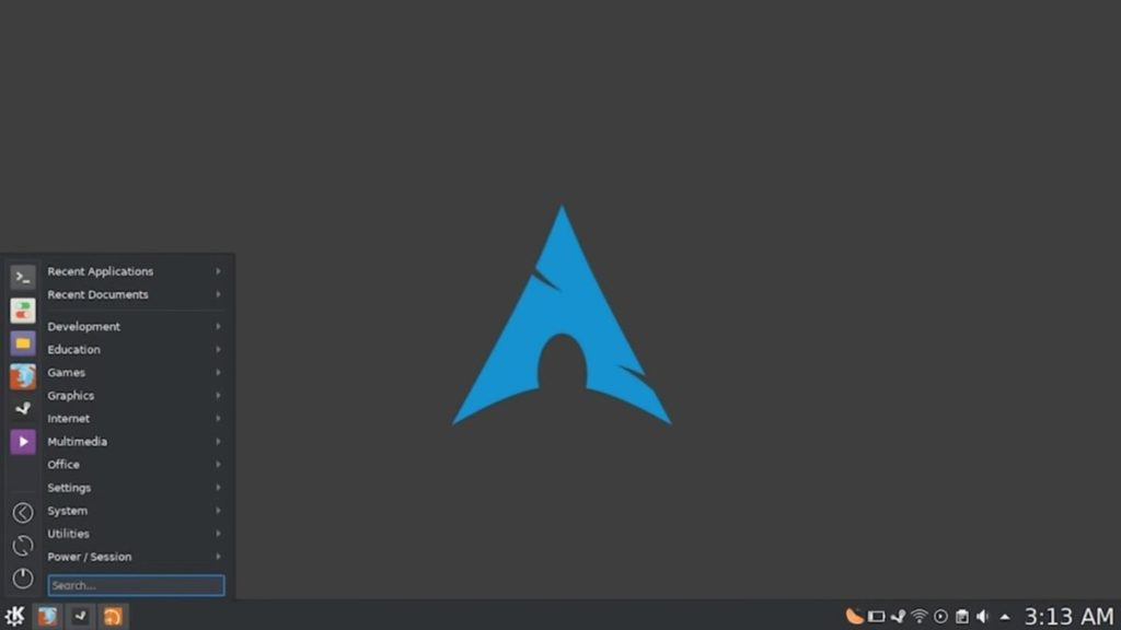 Escritorio Plasma de Arch Linux, con un tema oscuro. Se ve el lanzador de aplicaciones desplegado y algunos elementos en la bandeja del sistema.